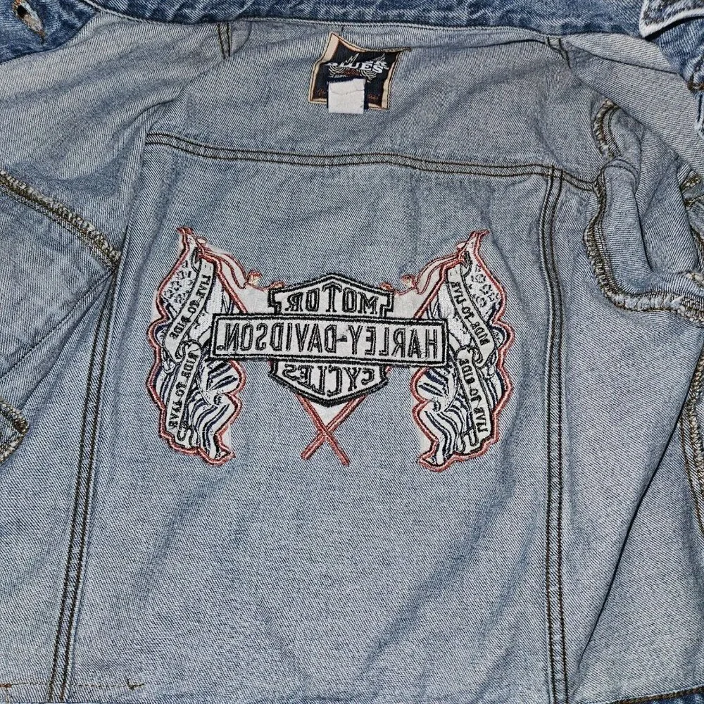 Biker Blues Harley Davidson Cropped Denim Jacket Embroidered Flags Ladies Small - Picture 10 of 14